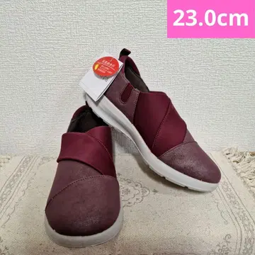 23.0cm 여성용 폭 넓은 3e 인조 가죽 크로스 벨트 슬립온