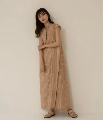 V넥 어레인지 스트라이프 원피스/ i_am
