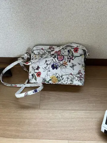 꽃무늬 숄더백