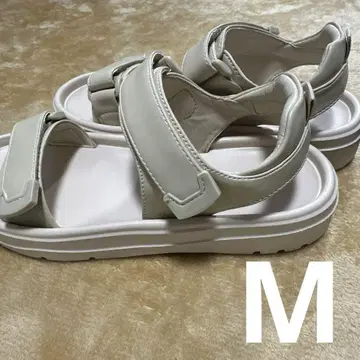 오리엔탈 트래픽 샌들 M 사이즈