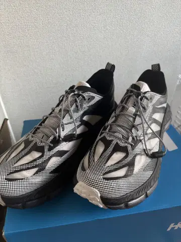 호카 HOKA 마파테 SPEED 4 LITE TS 27cm 블랙 화이트