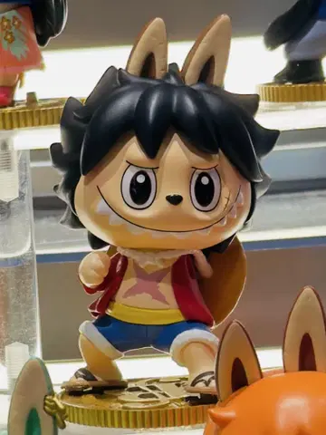 POPMART ONE PIECE x LABUBU 콜라보 루피
