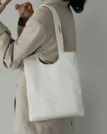 새상품 anuke 앤누크*Satin Tote Bag