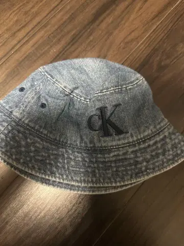 Calvin Klein 데님 버킷햇 원사이즈 캘빈클라인