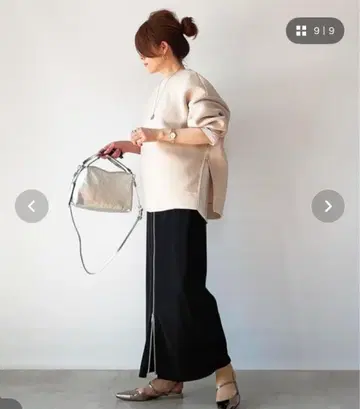EmmaTaylor 골판지 오버 실루엣 크루넥 풀오버