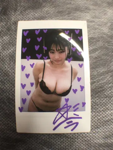 호시노 코토 친필 사인 폴라로이드 블랙