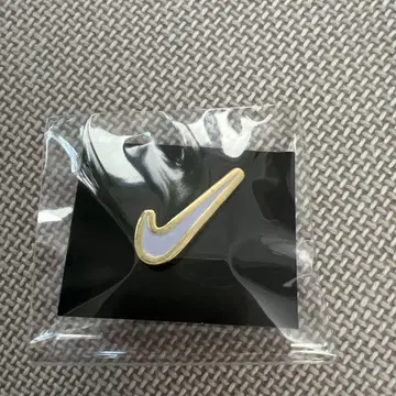 NIKE 핀 배지