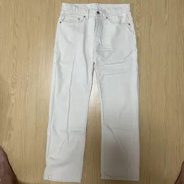 ZARA 릴랙스 핏 팬츠 화이트