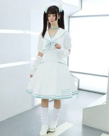 Amavel 아마벨 사이버 캣 세일러 원피스