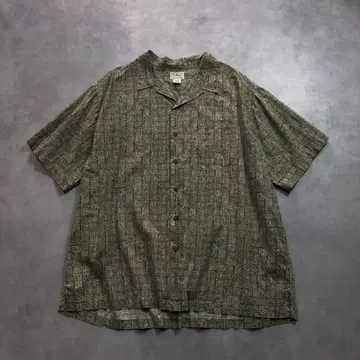 GQ3193 L.L.Bean : 90년대 네이티브 무늬 반팔