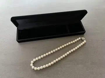 화이트 펄 목걸이 케이스 포함