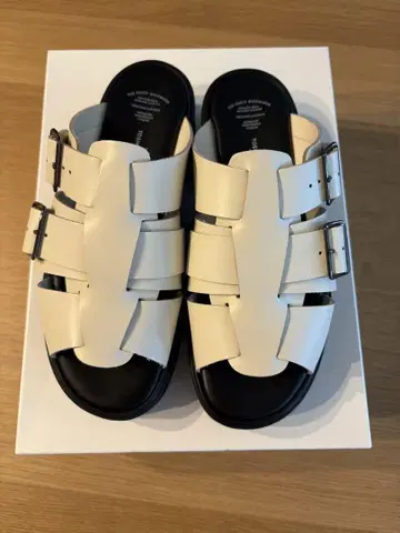 BEAUTIFUL SHOES 구르카 샌들