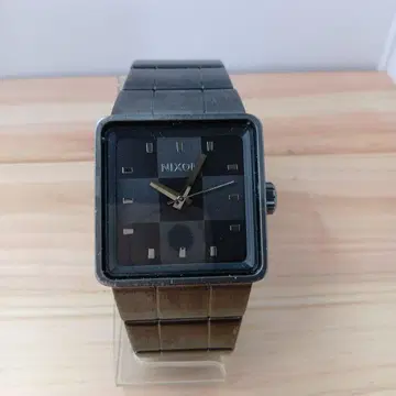 NIXON 더 콰트로 쿼츠 손목시계 SS