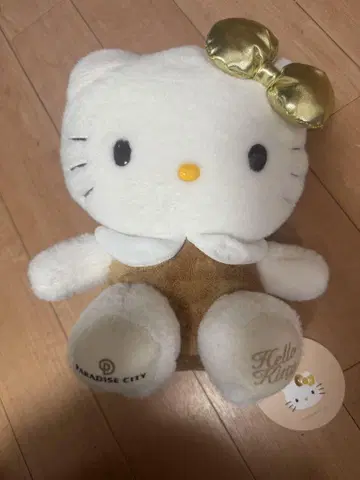 파라다이스 시티 한정 키티 봉제 인형 새상품 키티 산리오 귀중