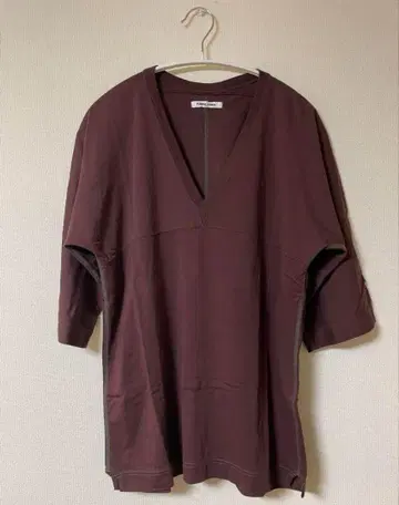 FUMIKA_UCHIDA V-NECK SLEEVE TOP