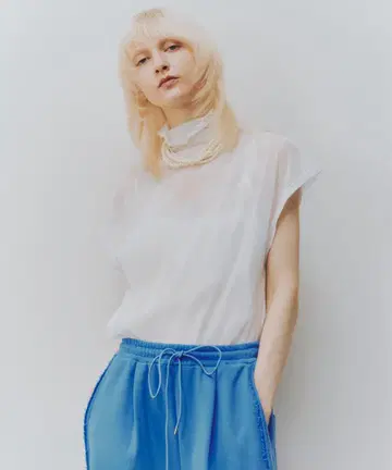 LA BELLE ETUDE 시스루 화이트 반팔 티셔츠