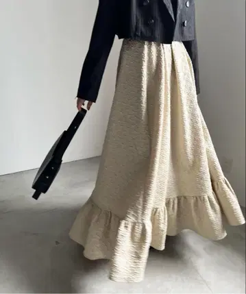 [ AMERI ] JACQUARD RUFFLED HEM SKIRT