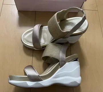 DIANA 샌들 23.5