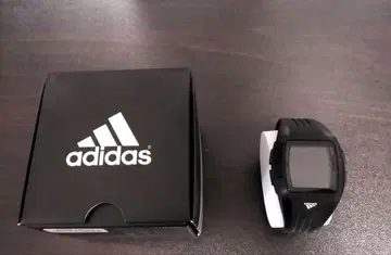 adidas 손목시계 PKGAD1014