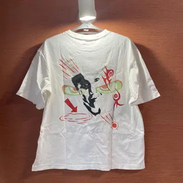 graphic T-shirts hand painting