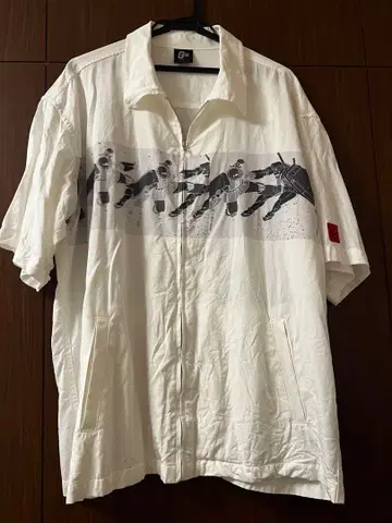 건담 화이트 셔츠