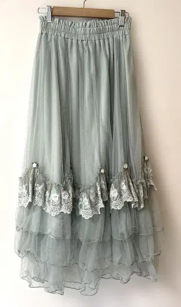 axes femme 장미 자수 레이스 스커트 그린