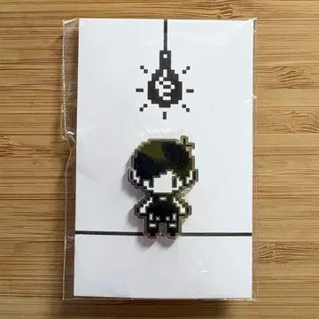 OMORI 핀 배지