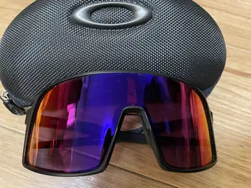 oakley SUTRO s