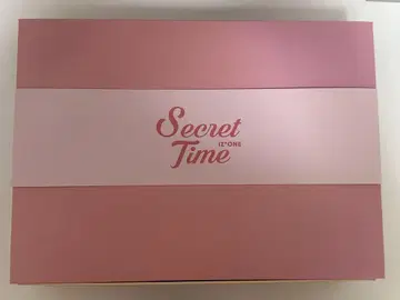 IZ*ONE Secret Time 시즌 그리팅
