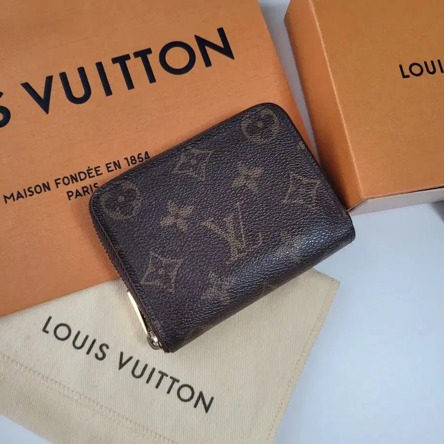 Louis Vuitton Monogram Zippy Coin Purse Card Wallet