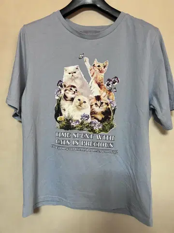 고양이 프린트 T셔츠