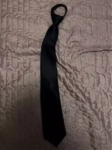 심플 블랙 넥타이 새상품급