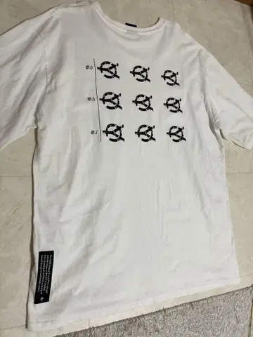 아나키 마크 그래픽 티셔츠 L