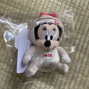 디즈니 리조트 미니 뱀의 해 2025년 인형 배지