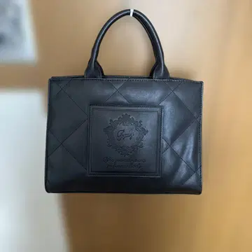 블랙 퀼팅 토트백