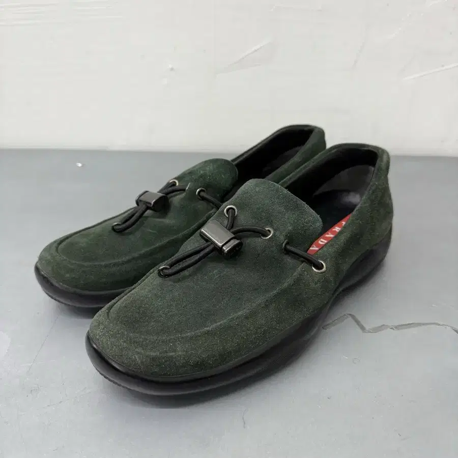 靴 00s PRADA ribbon flat shoes 00s PRADA ribbon flat shoes - メルカリ