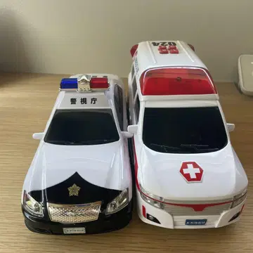 경찰차와 구급차 자동차 세트