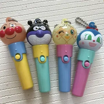 스위치로 반짝반짝! 호빵맨 라이트 4개 세트