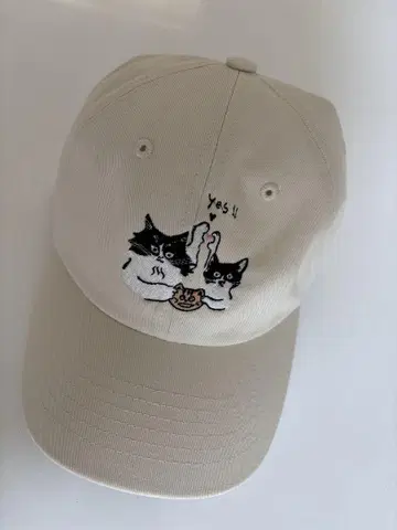 캣 앤 베이크스 구시코로 캡