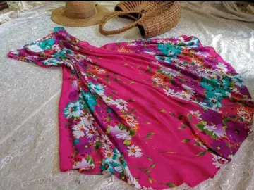 귀여운 느낌으로 밝고 행복해질 수 있는 원피스