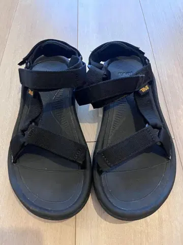 teva HURRICANE 샌들