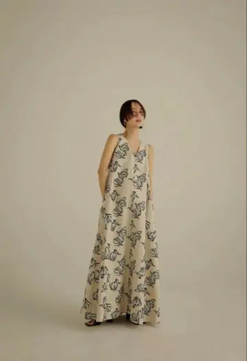 louren flower cut jacquard dress