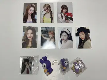 TWICE 사나 트레이딩 카드 키링 피규어