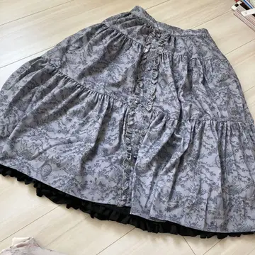 프릴 달린 꽃무늬 롱 스커트 그레이 아오키 미사코 니나스 M
