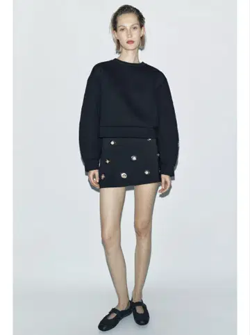 ZARA 스쿠버 이펙트 스웨트 셔츠