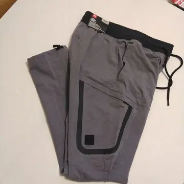 택 포함 새상품 언더아머 그레이 조거 팬츠 사이드 포켓 포함