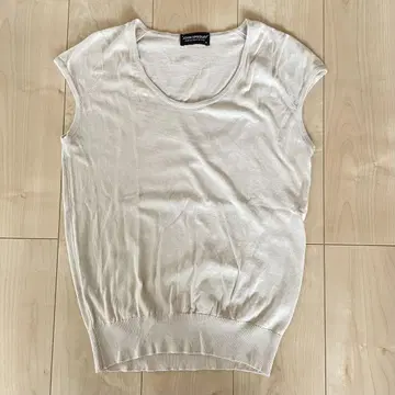 JOHN SMEDLEY 프렌치 슬리브 라운드넥 니트 베이지