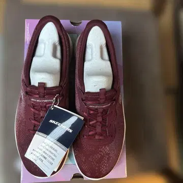 SKECHERS 바이브런트 밑창 엔비 와이드 핏 슬립온