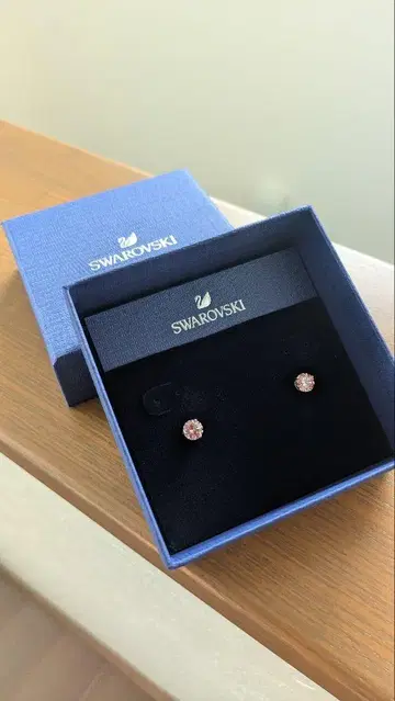 [새상품] 스와로브스키 SWAROVSKI 귀걸이