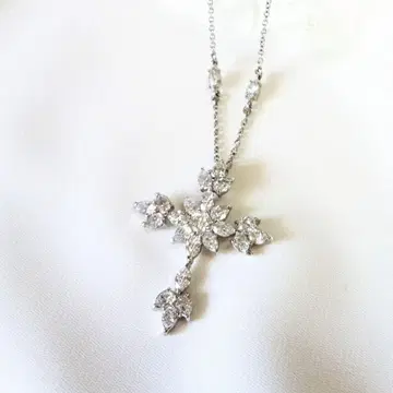 FOXEY 폭시 크로스 큐빅 목걸이